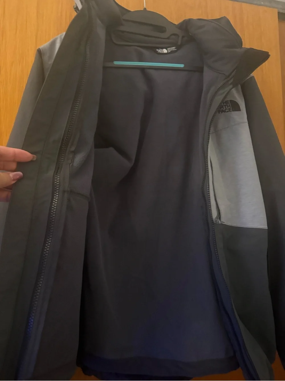 The North Face Men's Two-Tone Black & Gray Raincoat